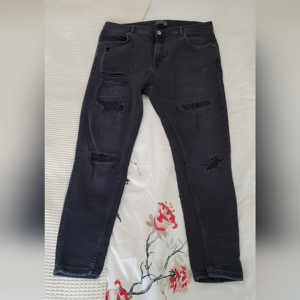 Zara Men's Slim Jeans in Black